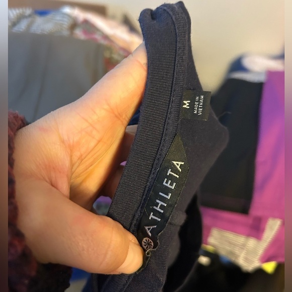 Athleta Navy Blue Cloudlight Asym Side Tie Tank - Picture 4 of 7